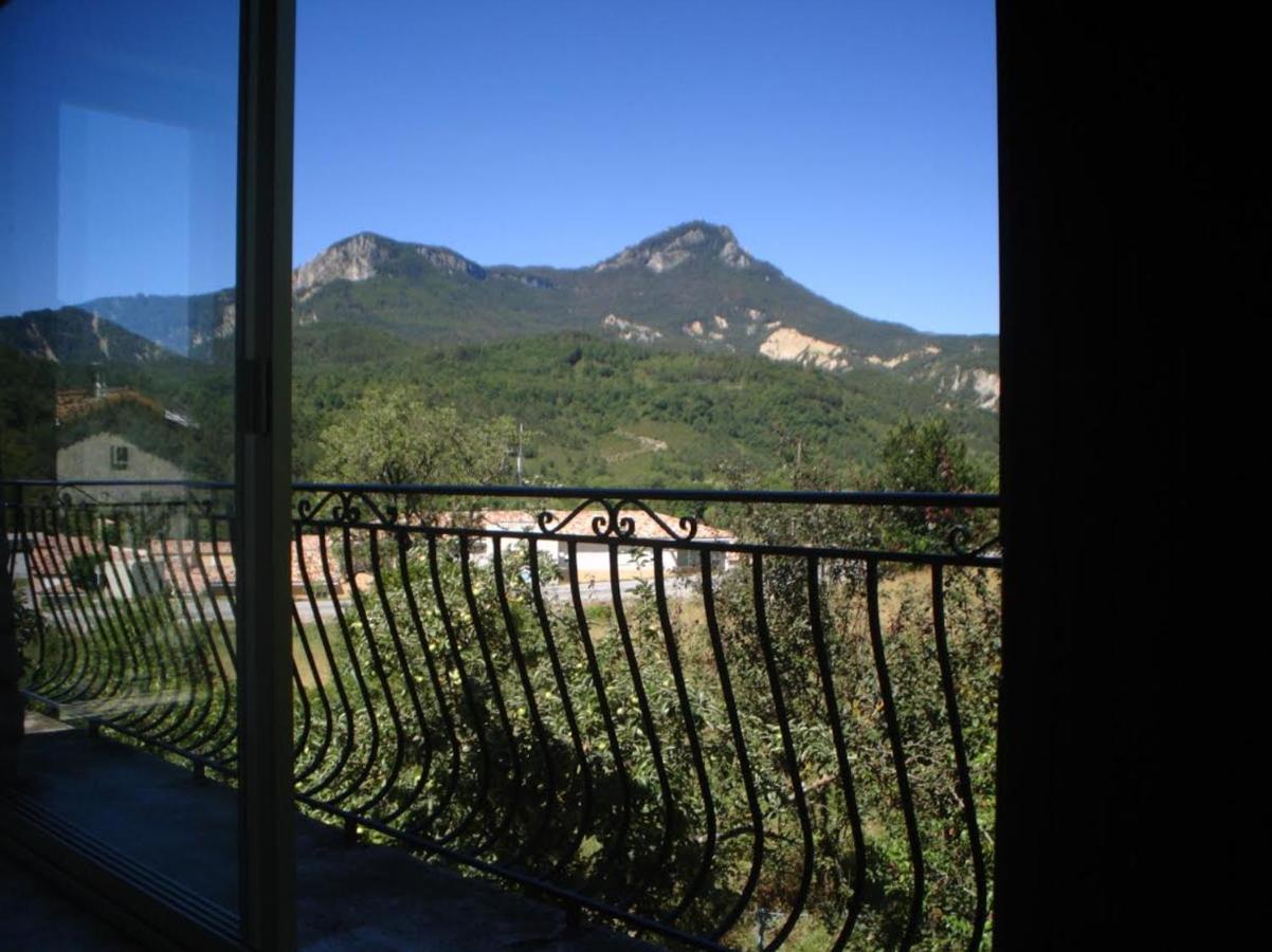 Bnb Castellane Chambre D'Hotes B&B المظهر الخارجي الصورة