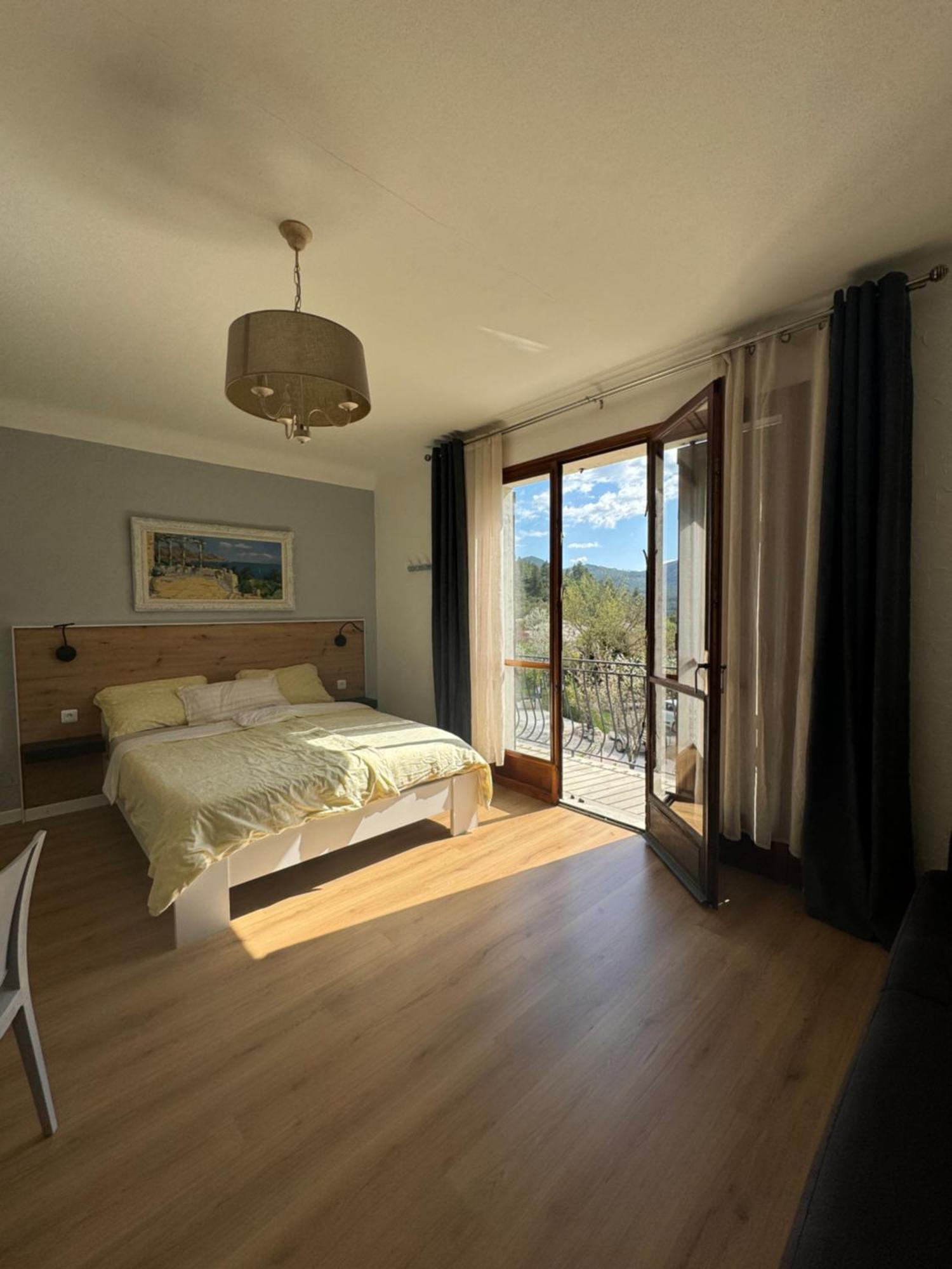 Bnb Castellane Chambre D'Hotes B&B المظهر الخارجي الصورة