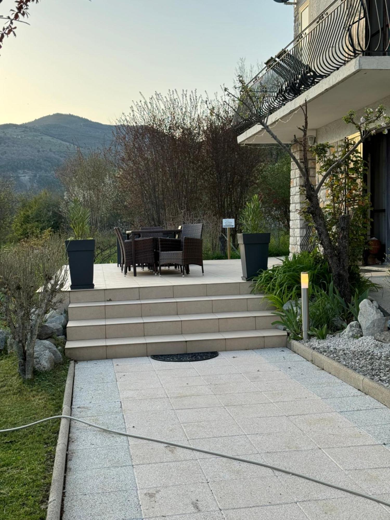 Bnb Castellane Chambre D'Hotes B&B المظهر الخارجي الصورة