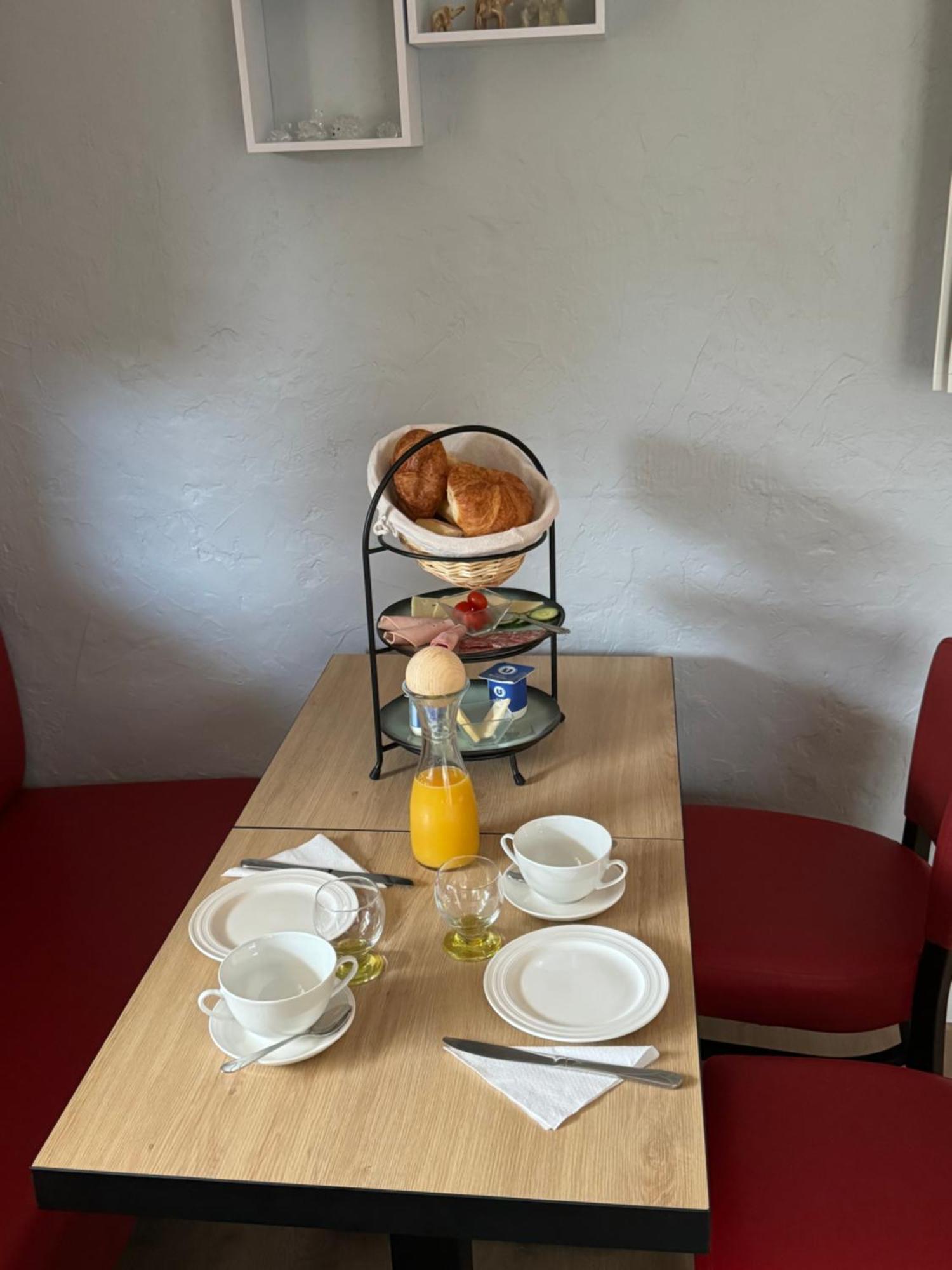 Bnb Castellane Chambre D'Hotes B&B المظهر الخارجي الصورة