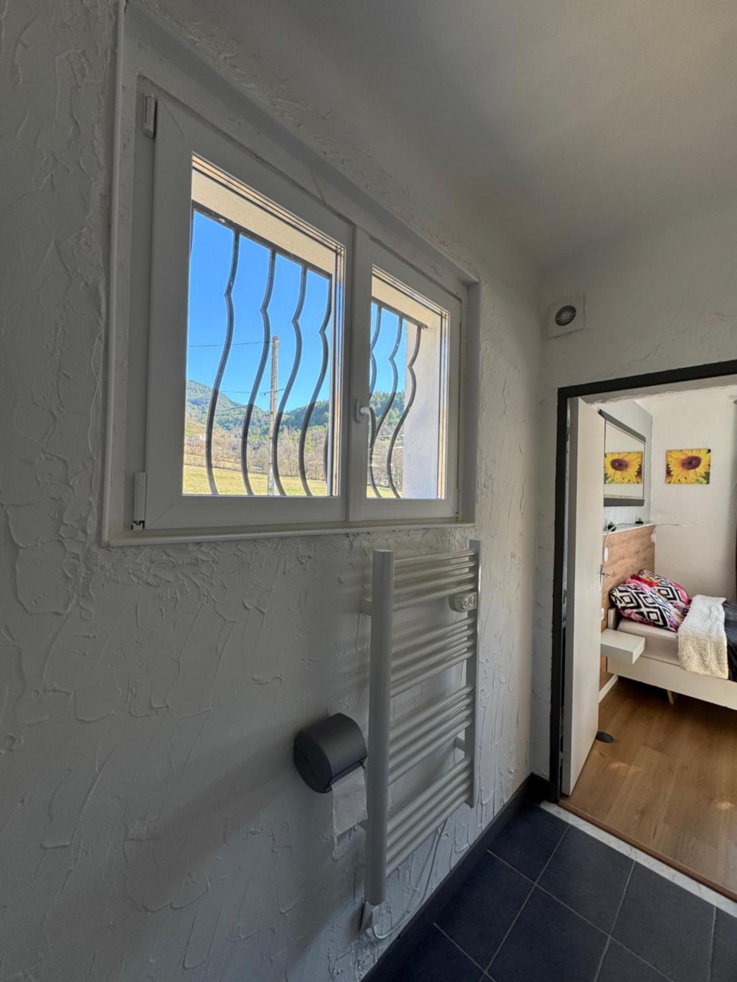 Bnb Castellane Chambre D'Hotes B&B المظهر الخارجي الصورة