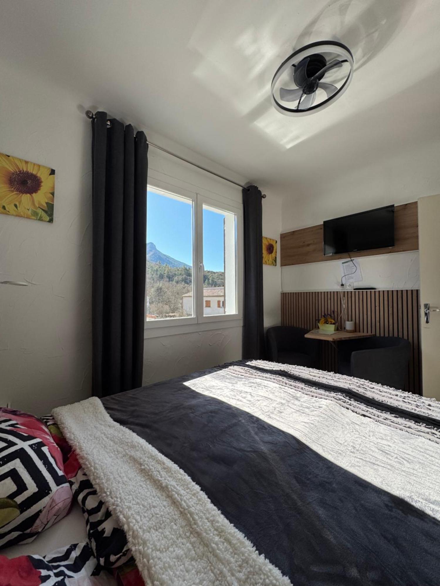 Bnb Castellane Chambre D'Hotes B&B المظهر الخارجي الصورة